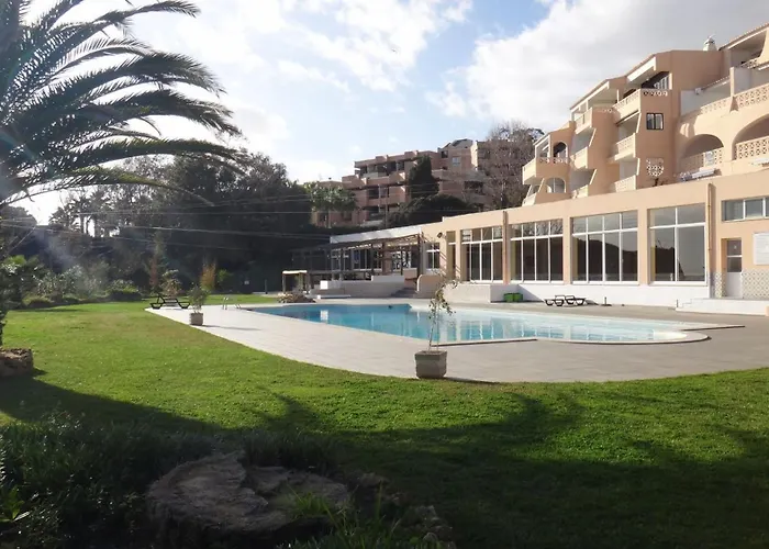 Fantastic On The 알부페이라