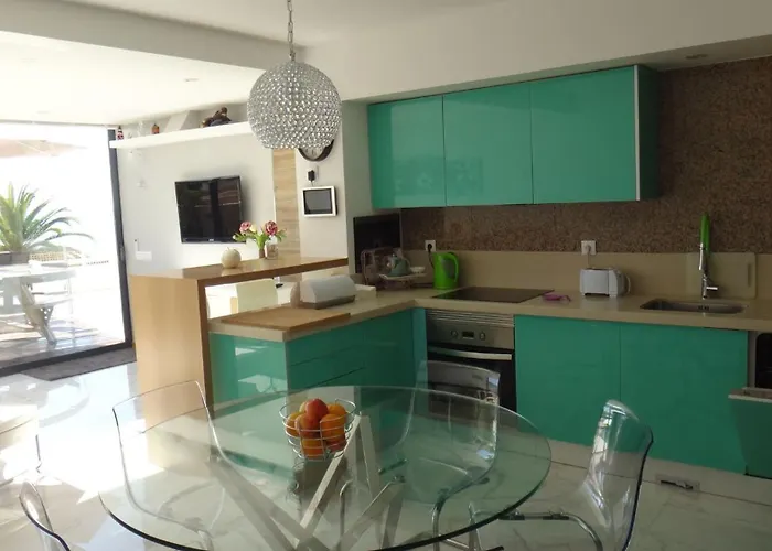 아파트 Fantastic On The 알부페이라