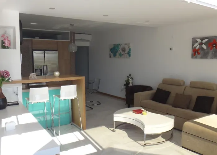 아파트 Fantastic On The *