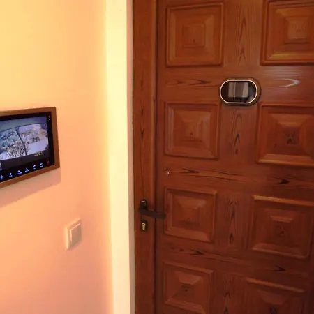 Fantastic On The Apartment *